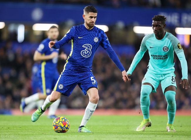 葡超杯赛前为若塔兄弟默哀，若塔的遗孀和父母出席