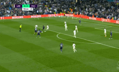 表现“两极分化”：回顾萨利巴上一次对阵拜仁的表现