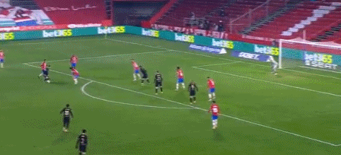 美记：字母哥加盟尼克斯有且仅有一条路，那就是他非纽约不去