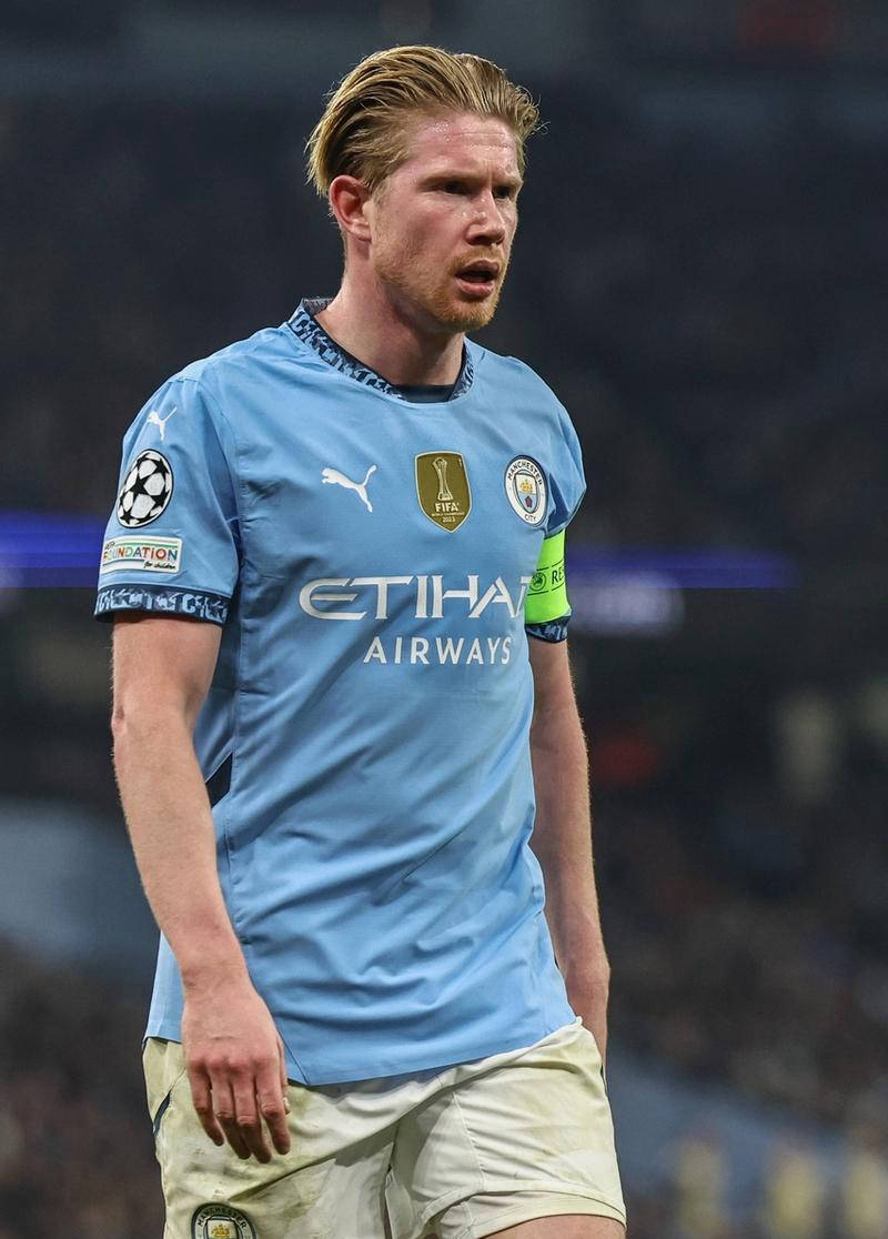 小将赛后拥抱母亲太感人